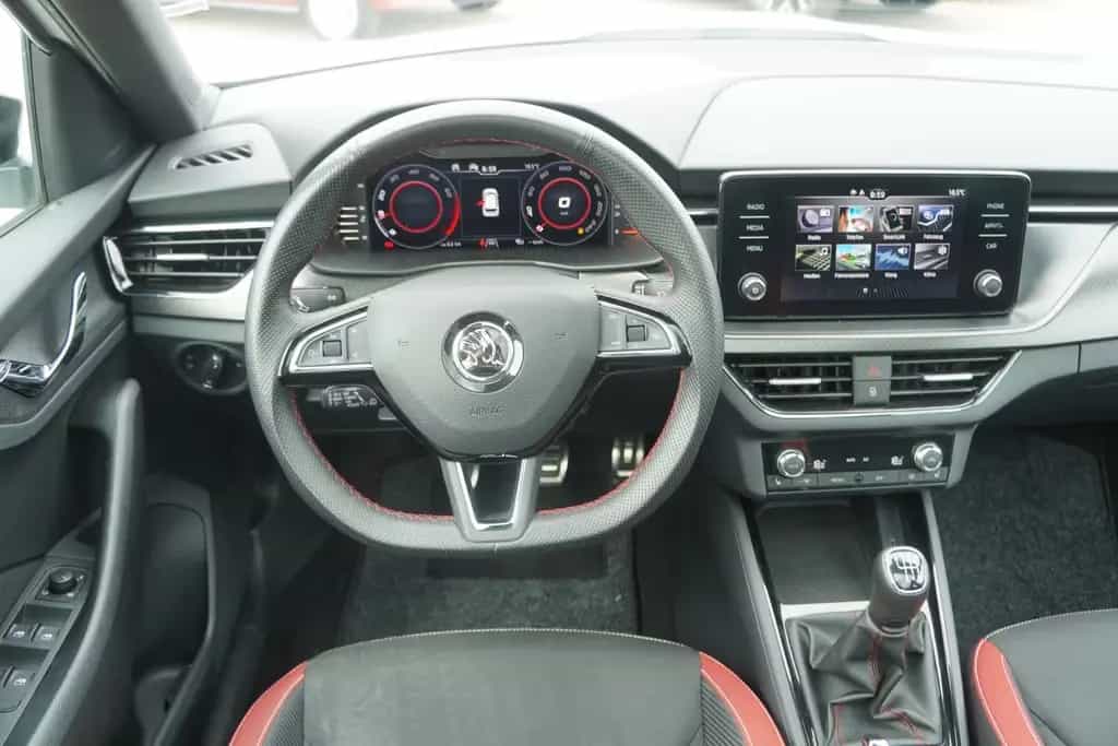 Skoda Kamiq 1.5 TSI Monte Carlo LED ACC SmartLink AHK 08/2020-photo-12