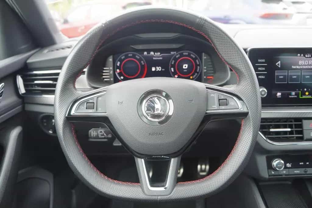 Skoda Kamiq 1.5 TSI Monte Carlo LED ACC SmartLink AHK 08/2020-photo-18