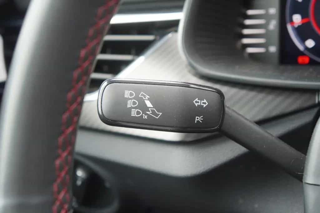 Skoda Kamiq 1.5 TSI Monte Carlo LED ACC SmartLink AHK 08/2020-photo-21
