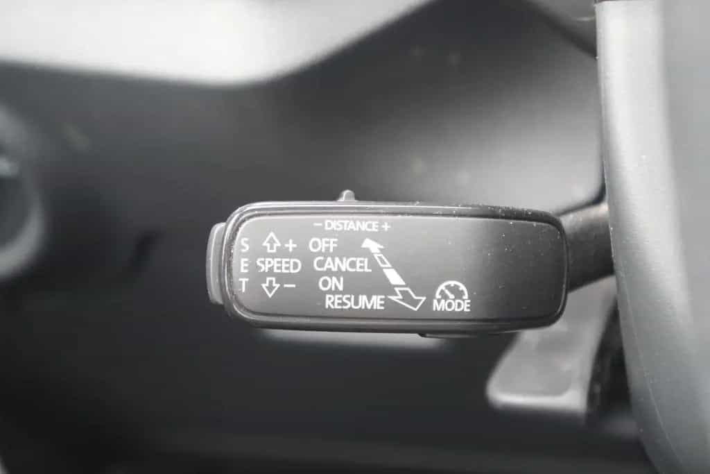 Skoda Kamiq 1.5 TSI Monte Carlo LED ACC SmartLink AHK 08/2020-photo-23
