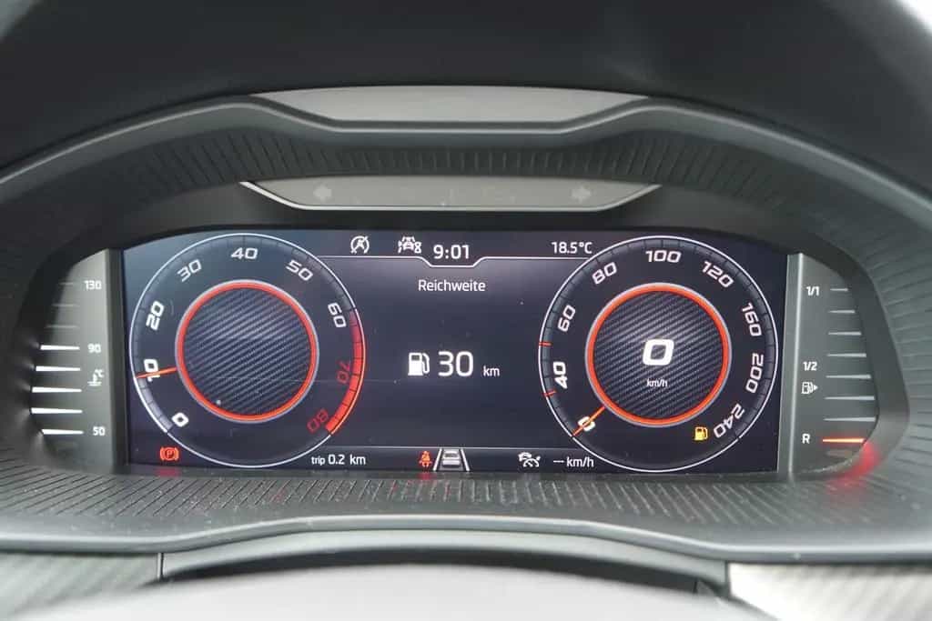 Skoda Kamiq 1.5 TSI Monte Carlo LED ACC SmartLink AHK 08/2020-photo-24