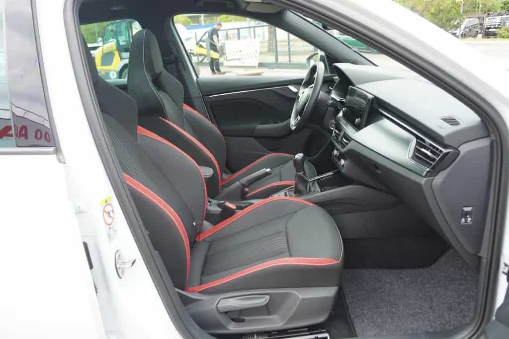 Skoda Kamiq 1.5 TSI Monte Carlo LED ACC SmartLink AHK 08/2020-photo-29