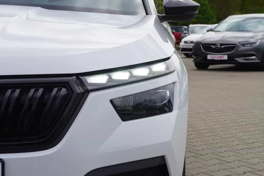Skoda Kamiq 1.5 TSI Monte Carlo LED ACC SmartLink AHK 08/2020-photo-8
