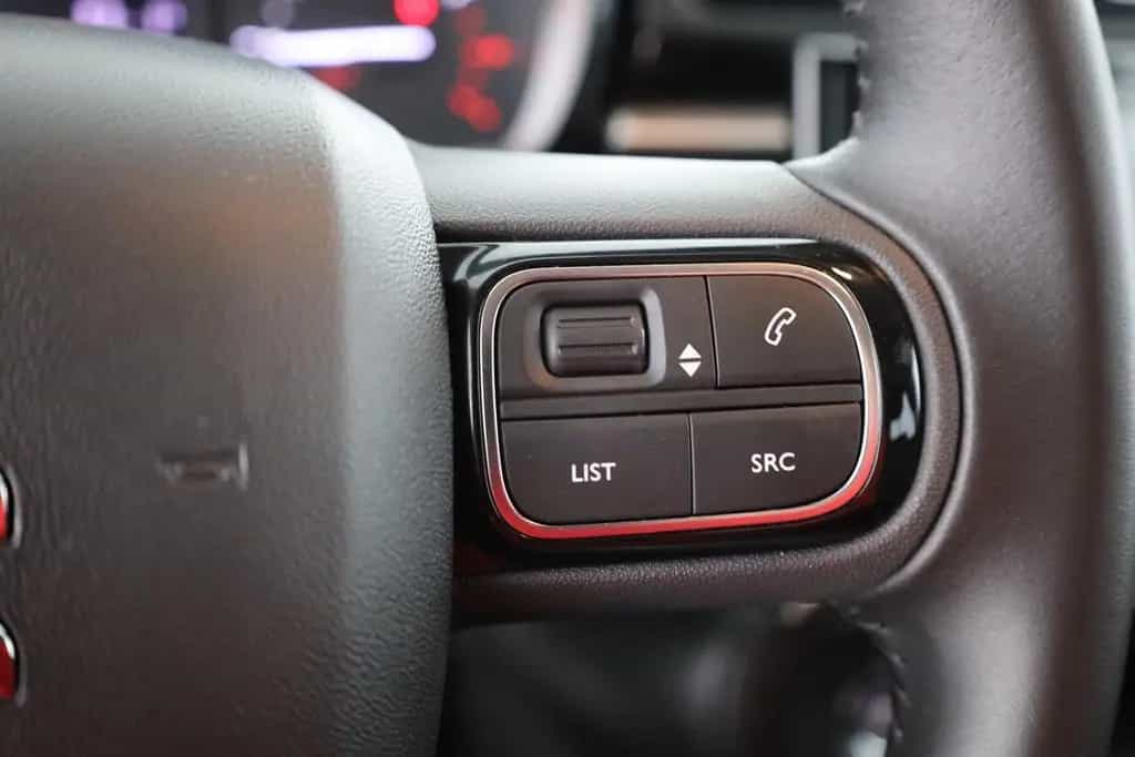 Citroën C3 1.2 PureTech 110 LED Navi Tempomat Kamera DAB 04/2024-photo-13