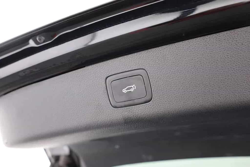 MG HS 1.5 T-GDI Luxury Aut. LED ACC Navi 360° Pano 02/2024-photo-28