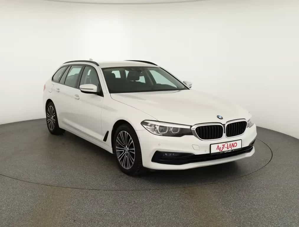 BMW 520 d Touring Sport Line LED Navi Sitzheizung PDC 01/2020-photo-6