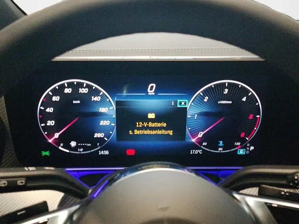 Mercedes-Benz V 300 d AVANTGARDE LANG AMG+AIRMATIC+PANO+AHK 12/2025-photo-11