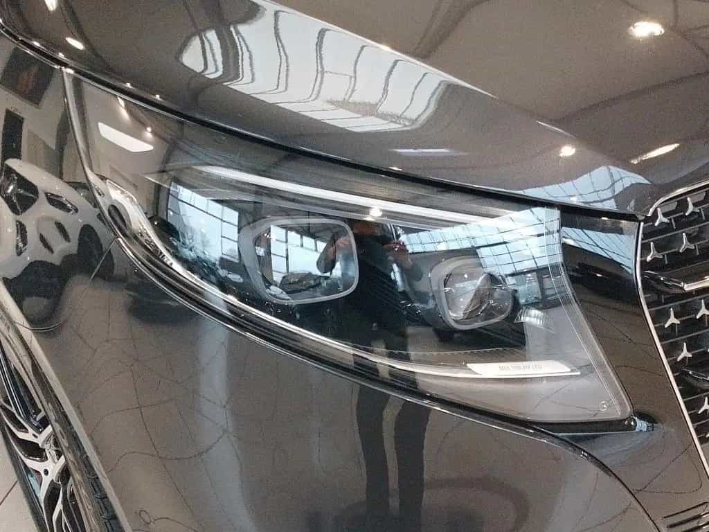 Mercedes-Benz V 300 d AVANTGARDE LANG AMG+AIRMATIC+PANO+AHK 12/2025-photo-17