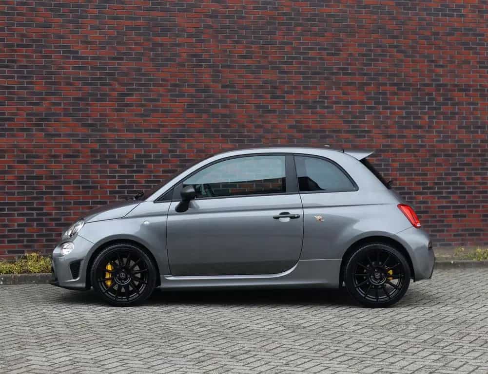 Abarth 695 Competizione | Beats - Brembo - Sabelt seat 02/2024-photo-14