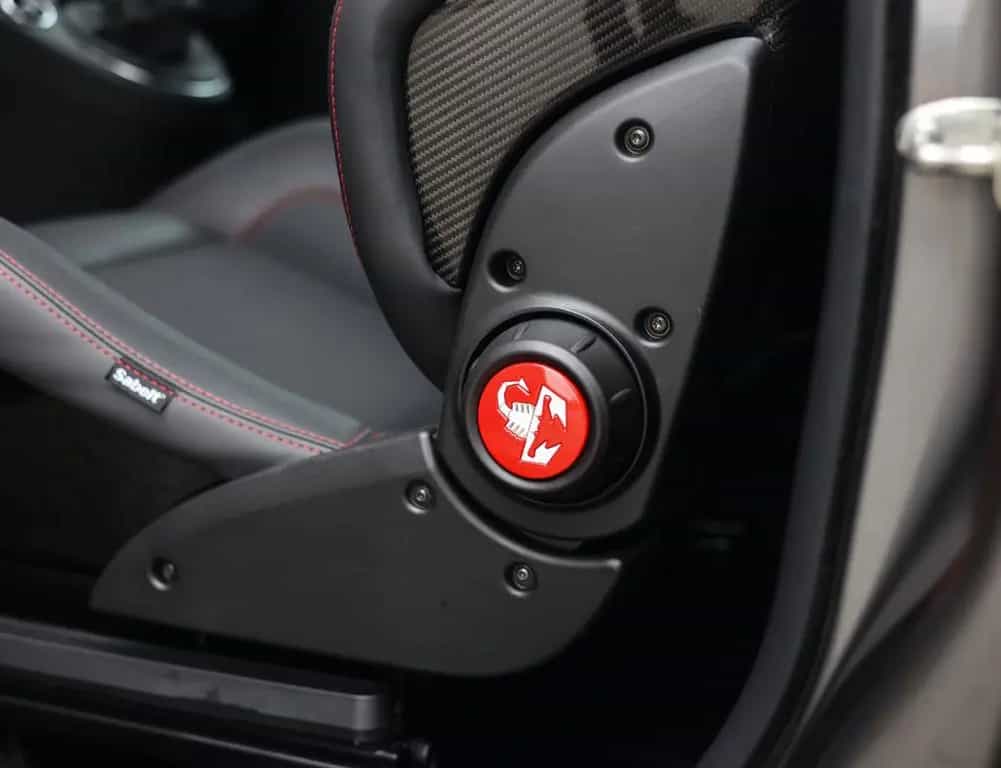 Abarth 695 Competizione | Beats - Brembo - Sabelt seat 02/2024-photo-27