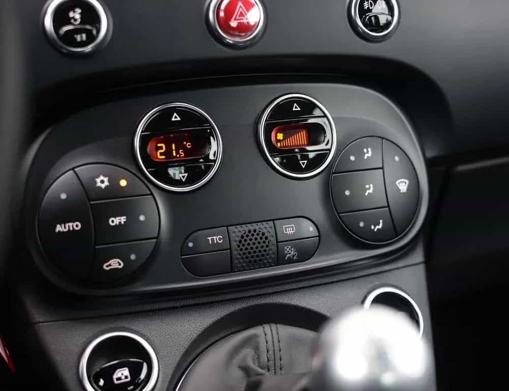 Abarth 695 Competizione | Beats - Brembo - Sabelt seat 02/2024-photo-39
