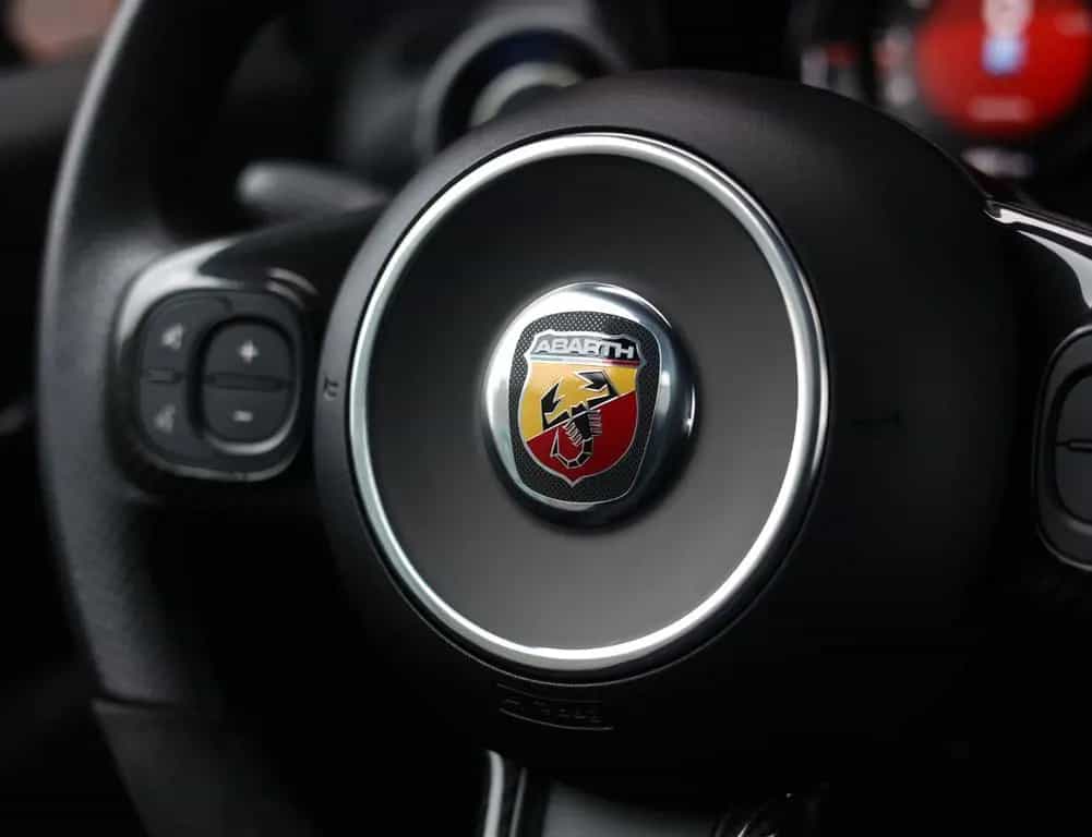 Abarth 695 Competizione | Beats - Brembo - Sabelt seat 02/2024-photo-45
