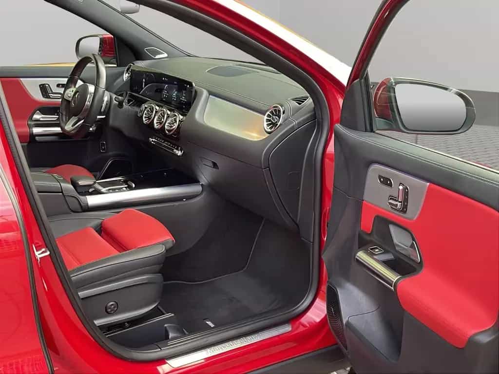 Mercedes-Benz GLA-Class 200 AMG AUTOM. PANORA MASSAGE LEDER GARANTIE 01/2021-photo-15