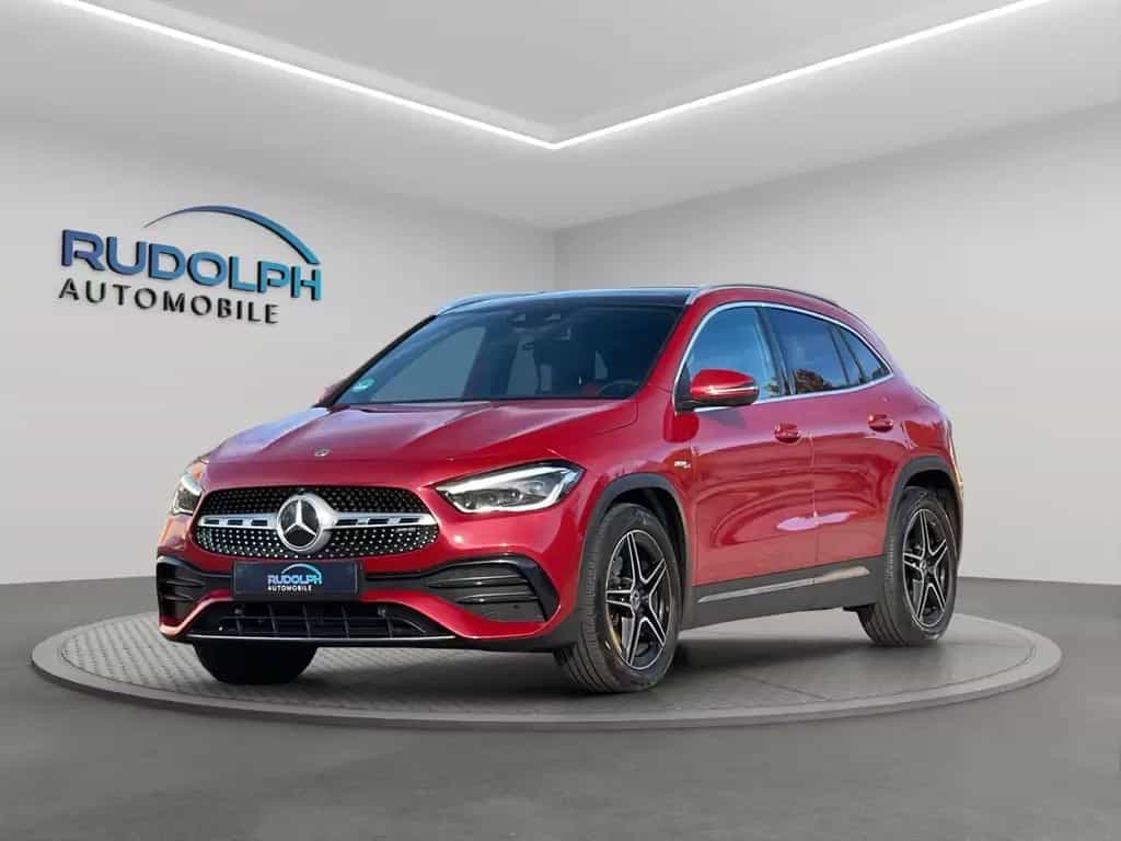 Mercedes-Benz GLA-Class 200 AMG AUTOM. PANORA MASSAGE LEDER GARANTIE 01/2021-photo-2