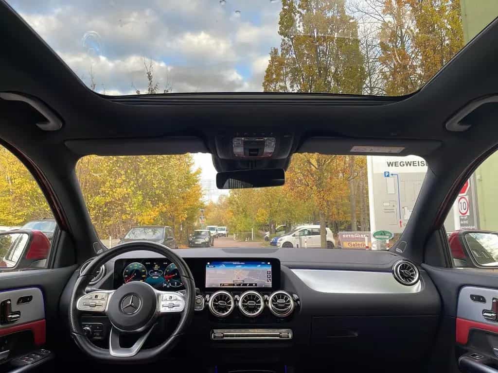Mercedes-Benz GLA-Class 200 AMG AUTOM. PANORA MASSAGE LEDER GARANTIE 01/2021-photo-20