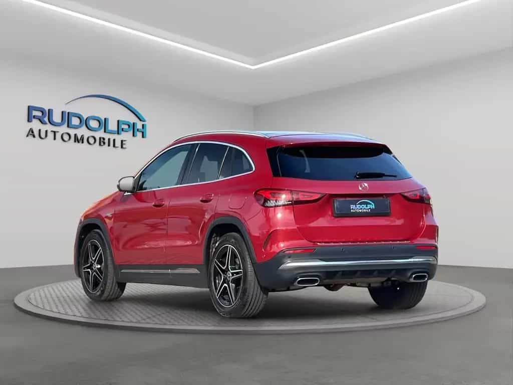 Mercedes-Benz GLA-Class 200 AMG AUTOM. PANORA MASSAGE LEDER GARANTIE 01/2021-photo-4