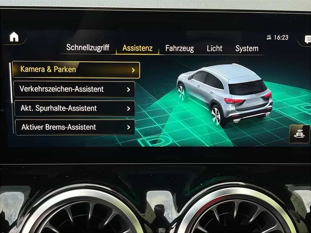 Mercedes-Benz GLA-Class 200 AMG AUTOM. PANORA MASSAGE LEDER GARANTIE 01/2021-photo-41