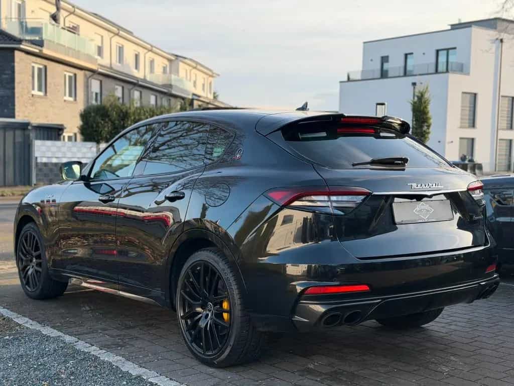 Maserati Levante Trofeo 3.8 V8 Facelift/Carbon/B&W/22' 09/2021-photo-18