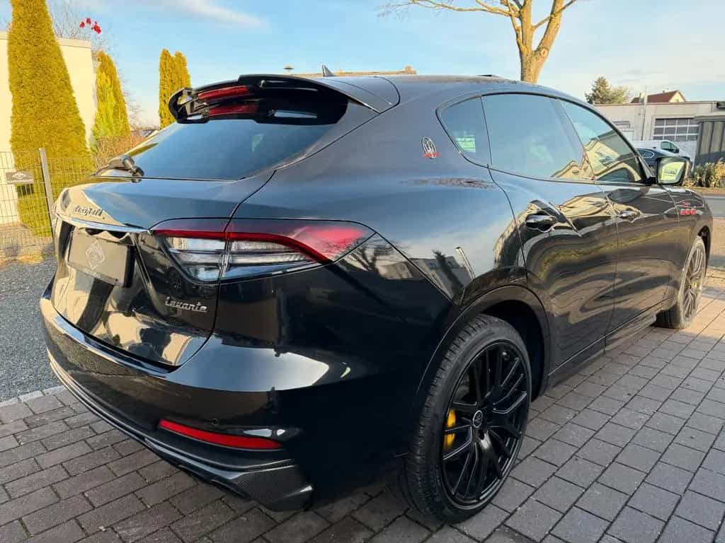 Maserati Levante Trofeo 3.8 V8 Facelift/Carbon/B&W/22' 09/2021-photo-19