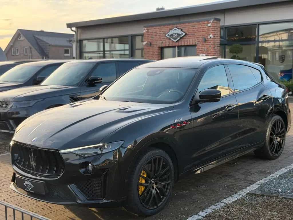 Maserati Levante Trofeo 3.8 V8 Facelift/Carbon/B&W/22' 09/2021-photo-2