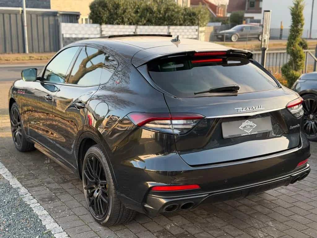 Maserati Levante Trofeo 3.8 V8 Facelift/Carbon/B&W/22' 09/2021-photo-22