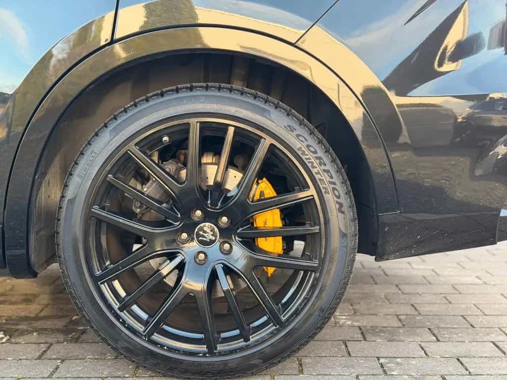 Maserati Levante Trofeo 3.8 V8 Facelift/Carbon/B&W/22' 09/2021-photo-26