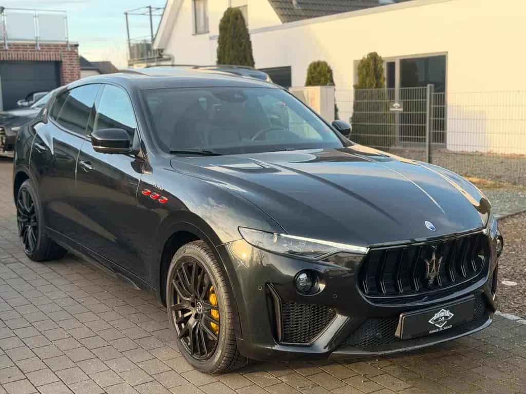 Maserati Levante Trofeo 3.8 V8 Facelift/Carbon/B&W/22' 09/2021-photo-4