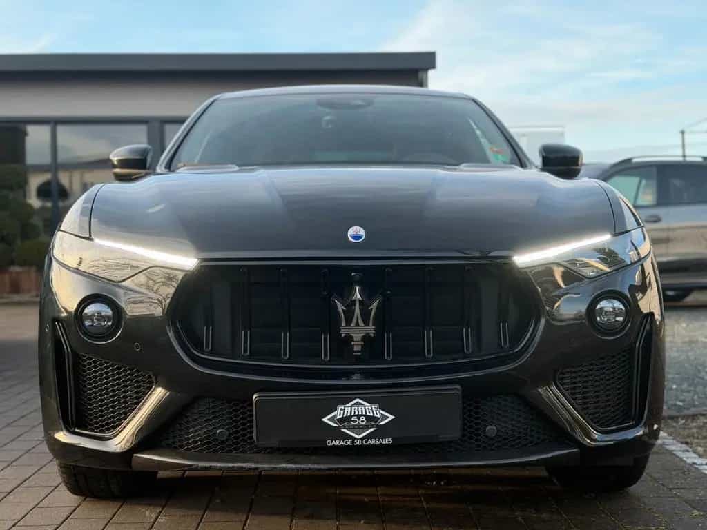 Maserati Levante Trofeo 3.8 V8 Facelift/Carbon/B&W/22' 09/2021-photo-8