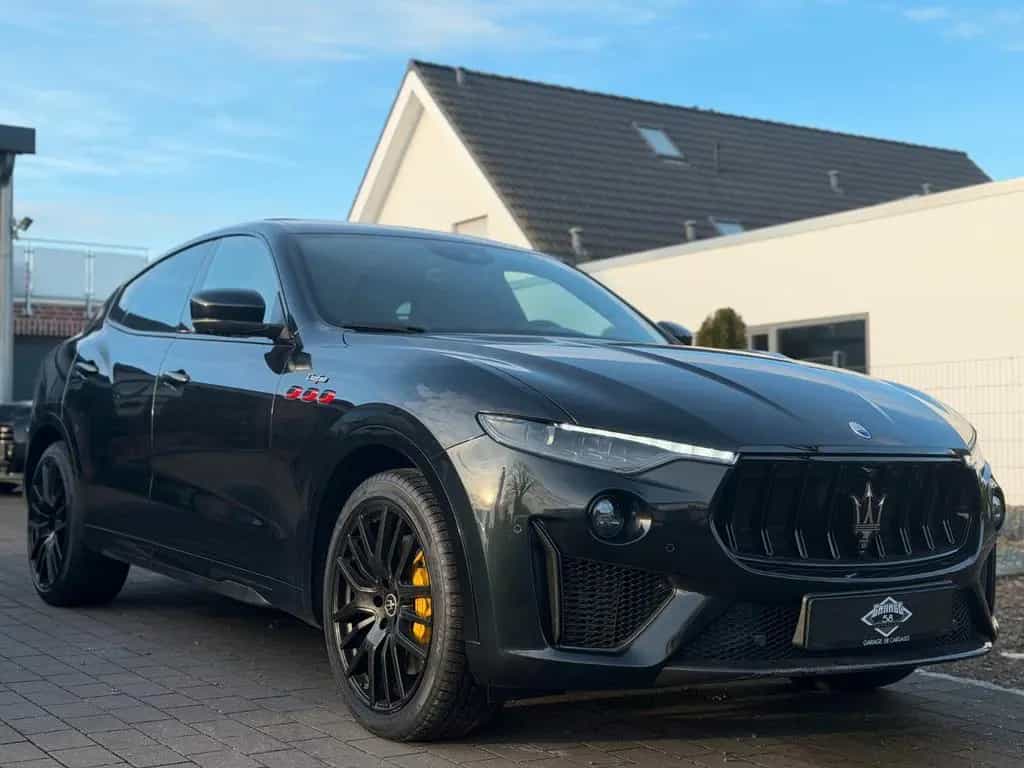 Maserati Levante Trofeo 3.8 V8 Facelift/Carbon/B&W/22' 09/2021-photo-9