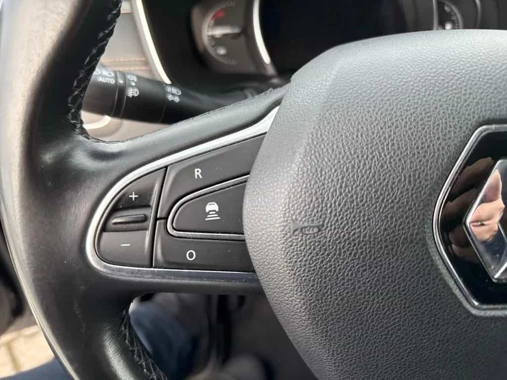 Renault Talisman GT LIMITED TCE 225 KLIMA+NAVI+ACC+PDC 02/2019-photo-21