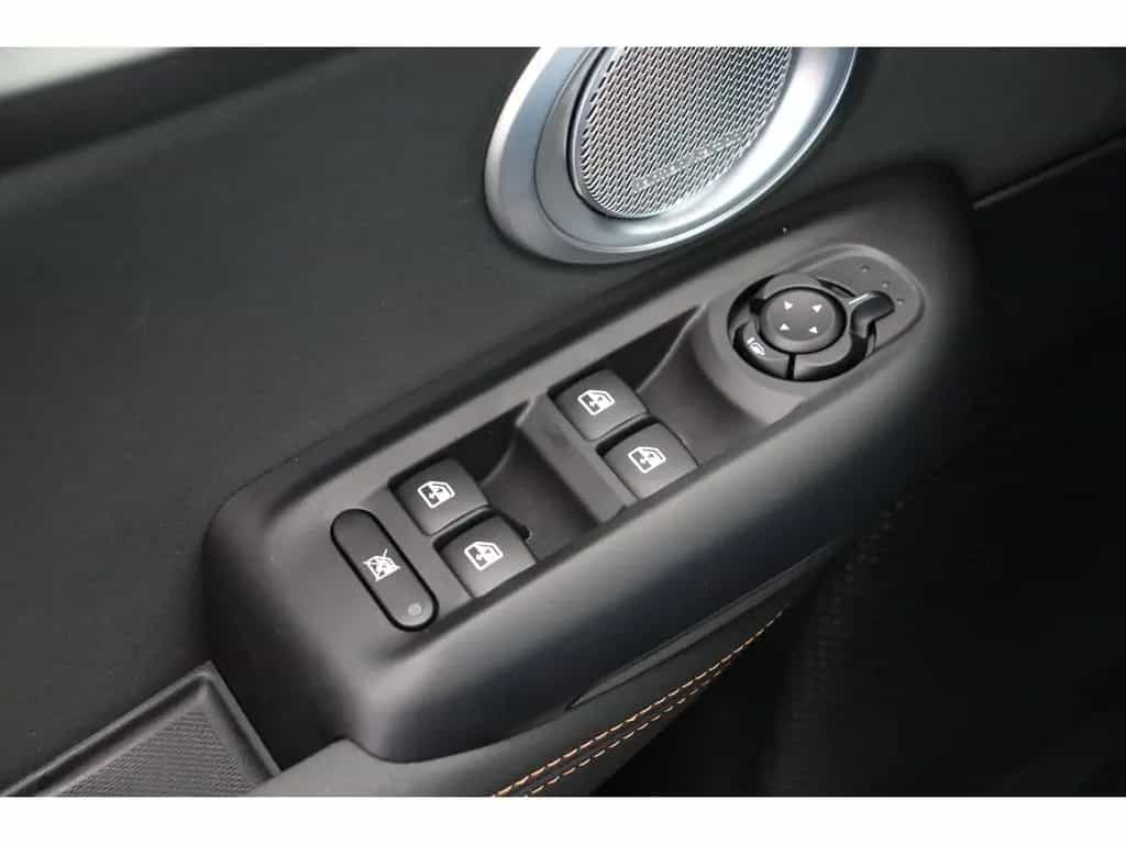 Alfa Romeo Tonale IBRIDA VELOCE 1.2 VGT 175PS DCT6 SCHIEBED 02/2026-photo-23