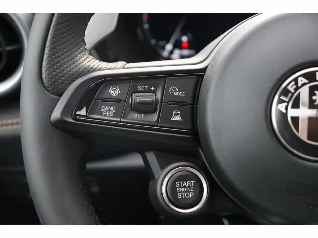 Alfa Romeo Tonale IBRIDA VELOCE 1.2 VGT 175PS DCT6 SCHIEBED 02/2026-photo-28