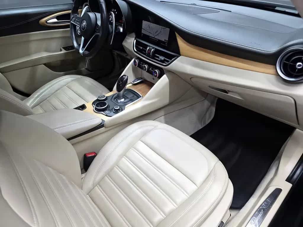 Alfa Romeo Giulia 2.0 SUPER, AUTOMATIK, R-KAMERA, LEDER,ACC 06/2017-photo-10