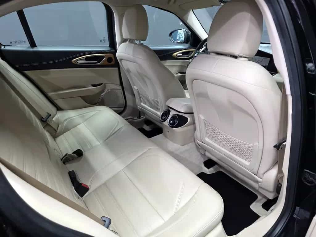 Alfa Romeo Giulia 2.0 SUPER, AUTOMATIK, R-KAMERA, LEDER,ACC 06/2017-photo-12