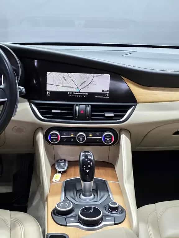 Alfa Romeo Giulia 2.0 SUPER, AUTOMATIK, R-KAMERA, LEDER,ACC 06/2017-photo-13