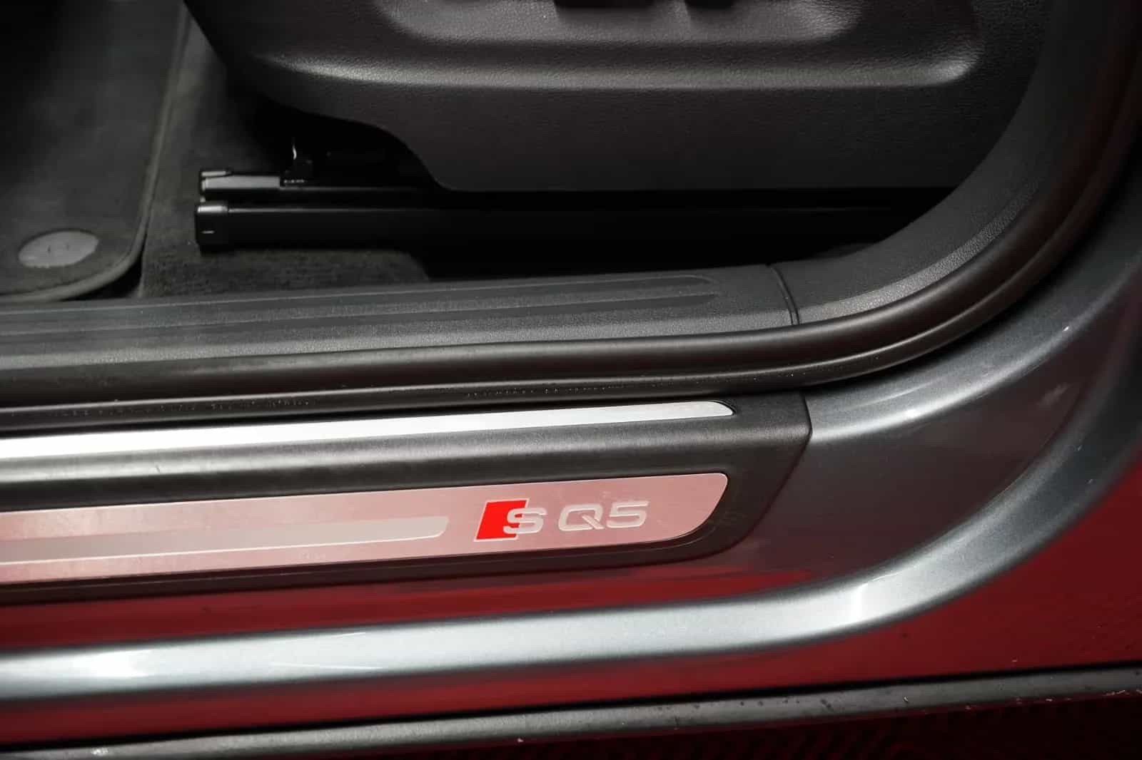 Audi SQ5 07/2016-photo-15