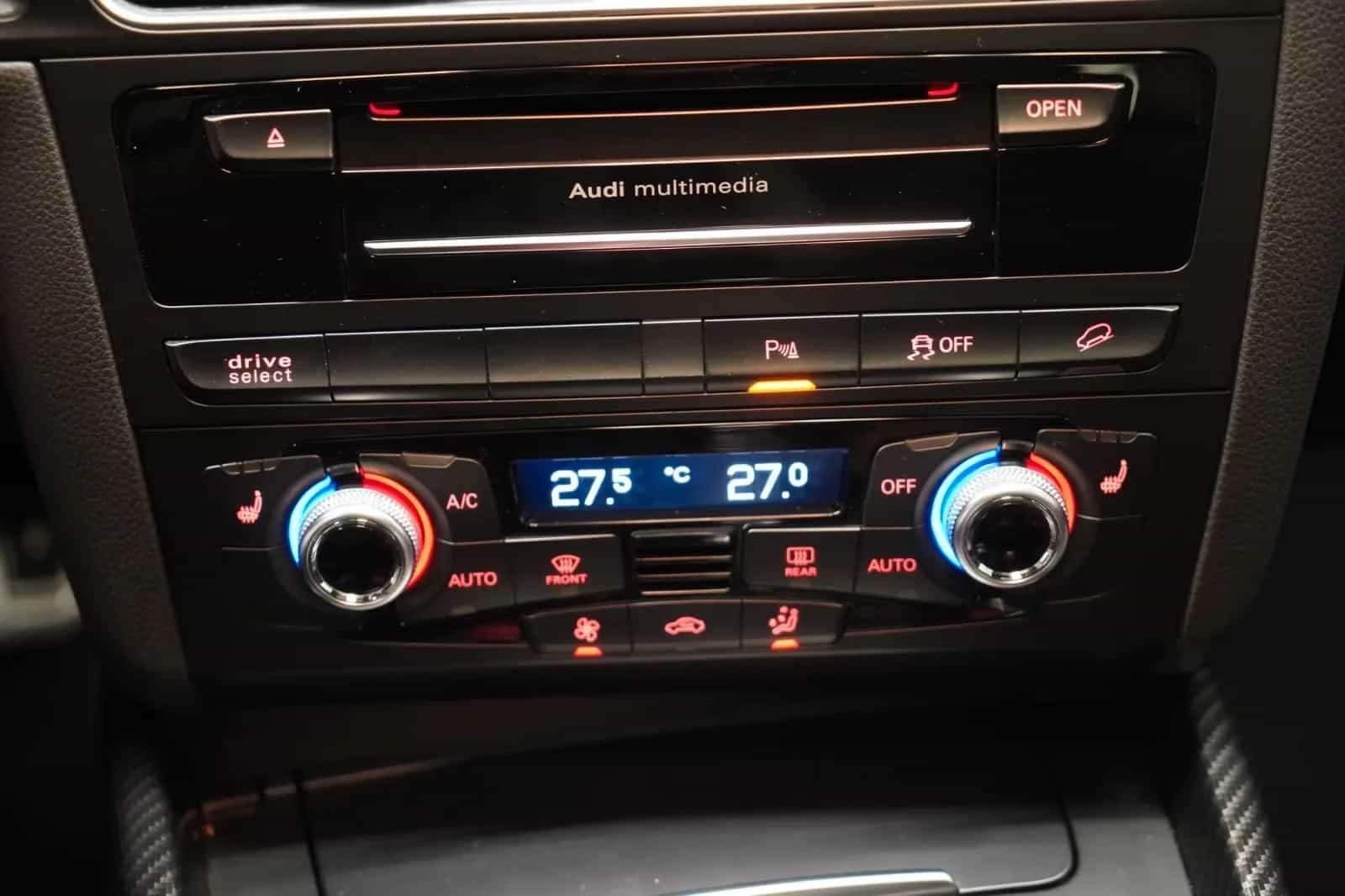 Audi SQ5 07/2016-photo-30