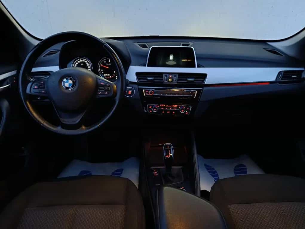 BMW X1 sDrive 18 d Advantage Navi LED AHK PDC SHZ 10/2018-photo-14