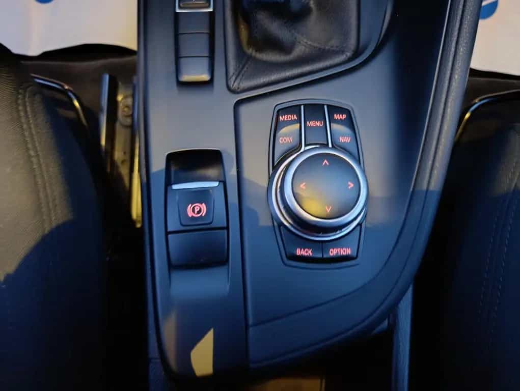 BMW X1 sDrive 18 d Advantage Navi LED AHK PDC SHZ 10/2018-photo-20