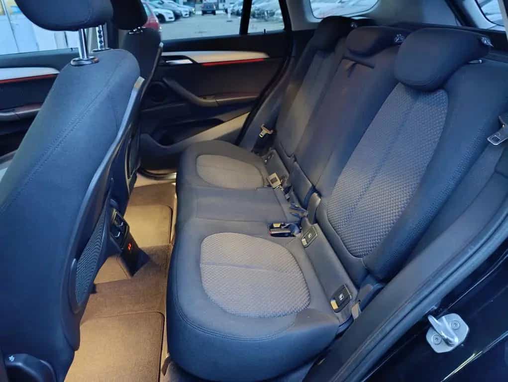 BMW X1 sDrive 18 d Advantage Navi LED AHK PDC SHZ 10/2018-photo-23