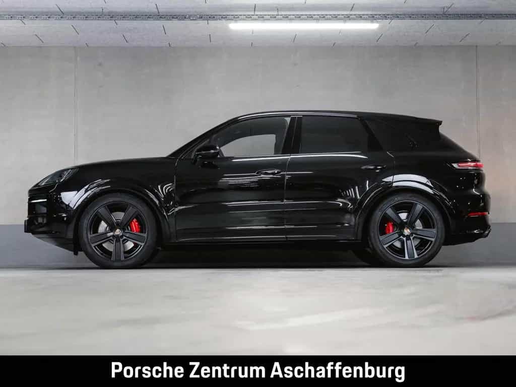 Porsche Cayenne GTS Panoramadach Sport Design 12/2024-photo-1