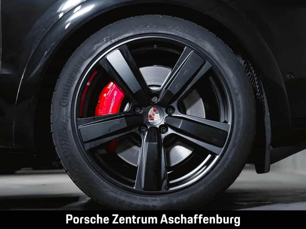 Porsche Cayenne GTS Panoramadach Sport Design 12/2024-photo-11