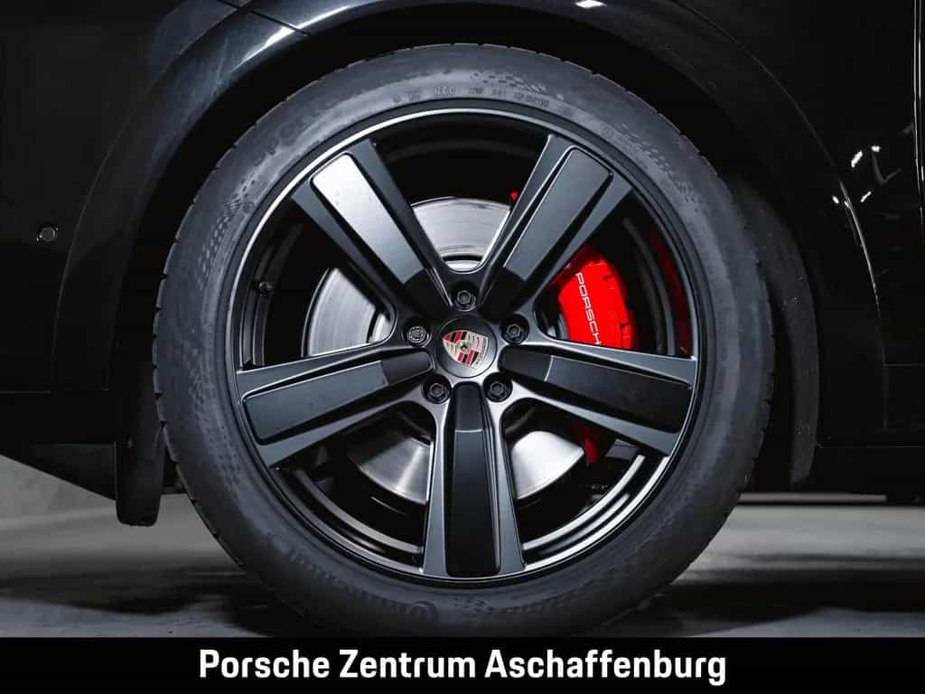 Porsche Cayenne GTS Panoramadach Sport Design 12/2024-photo-9