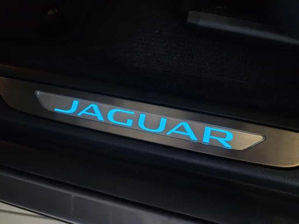 Jaguar E-Pace P250 R-Dynamic HSE AWD*Adaptives Fahrwerk 12/2021-photo-20