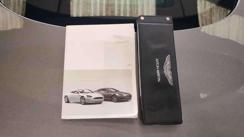 Aston Martin DB9 Coupé ASI 09/2004-photo-14