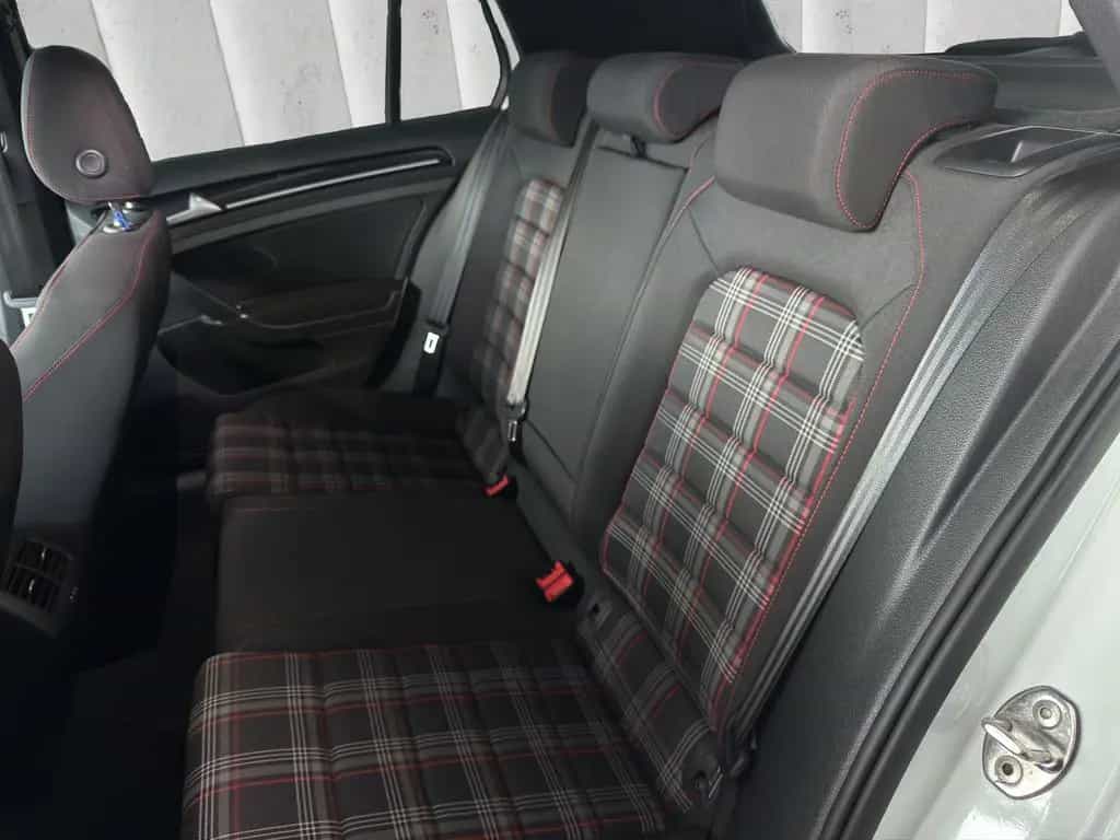 Volkswagen Golf VII 2.0 GTI Performance BMT 04/2016-photo-10