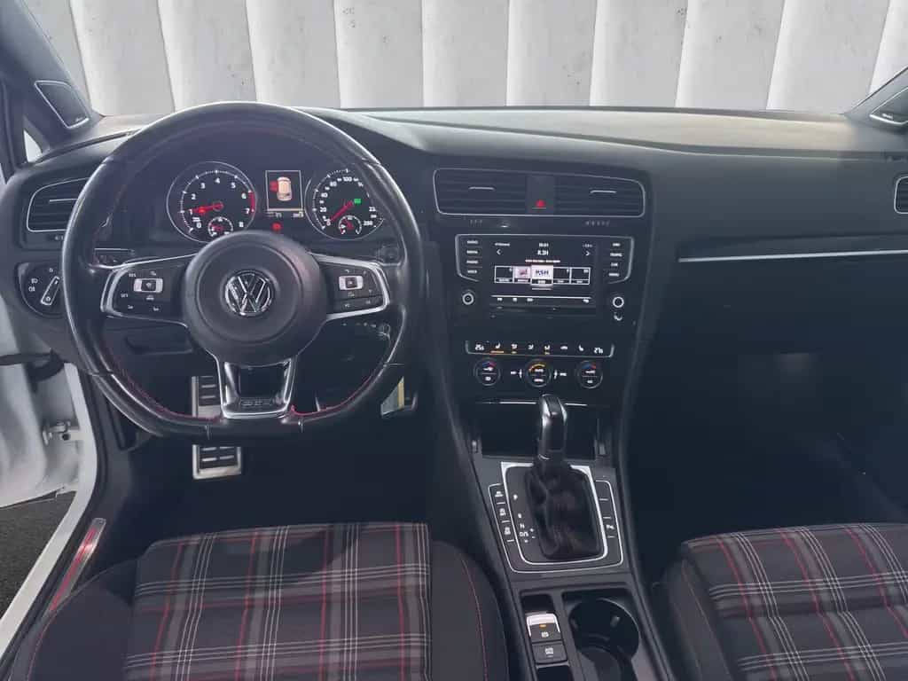 Volkswagen Golf VII 2.0 GTI Performance BMT 04/2016-photo-11