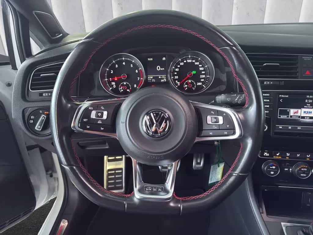 Volkswagen Golf VII 2.0 GTI Performance BMT 04/2016-photo-12