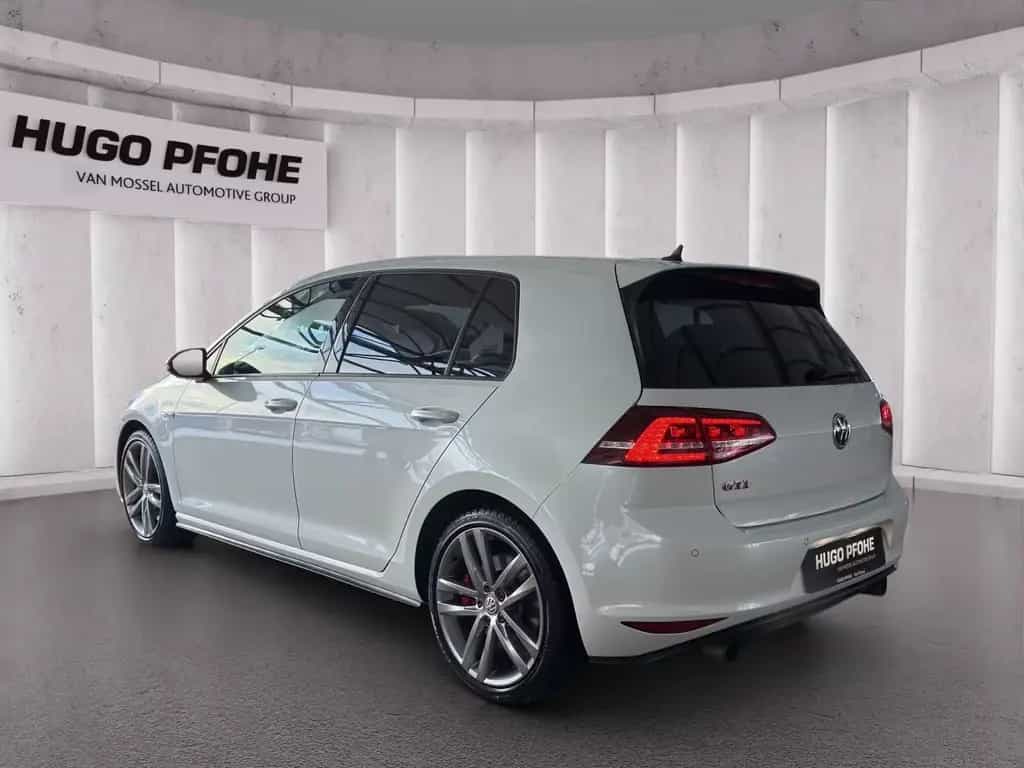 Volkswagen Golf VII 2.0 GTI Performance BMT 04/2016-photo-2
