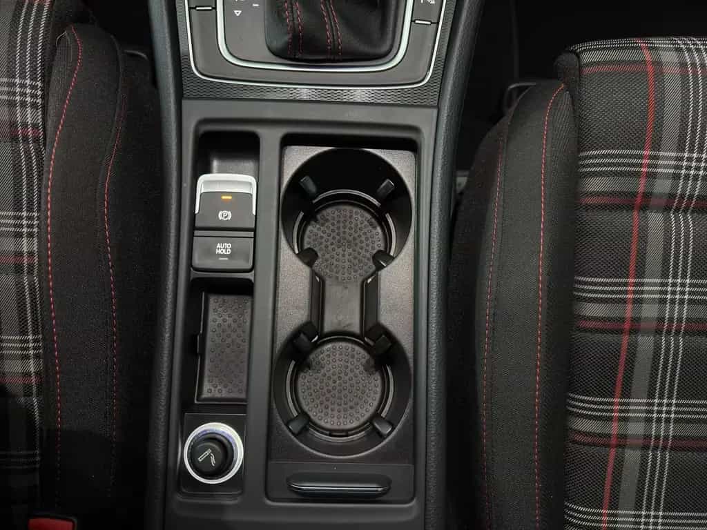 Volkswagen Golf VII 2.0 GTI Performance BMT 04/2016-photo-23